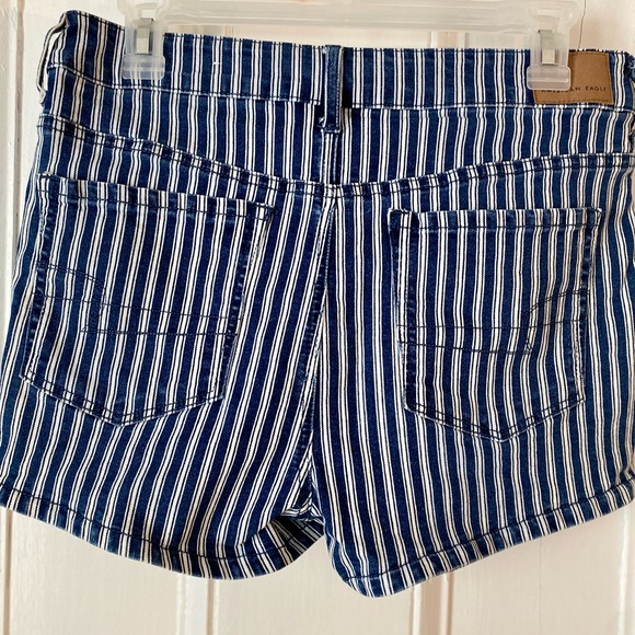 Blue And White Striped American Eagle High Waisted Shorts! - Picture 2 of 2